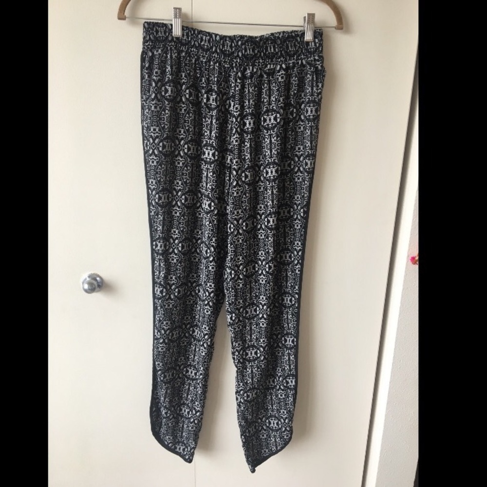 Forever 21 Fashion joggers